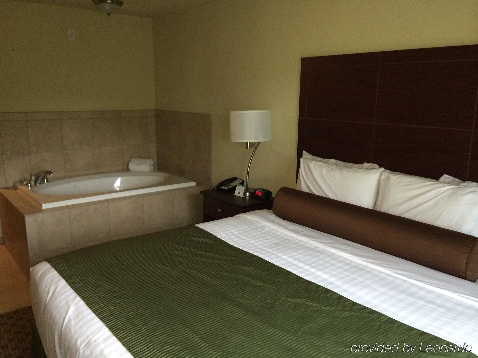 Cobblestone Hotel & Suites - Punxsutawney Esterno foto