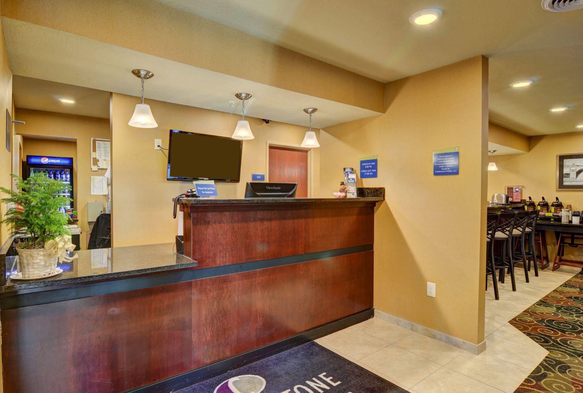 Cobblestone Hotel & Suites - Punxsutawney Esterno foto