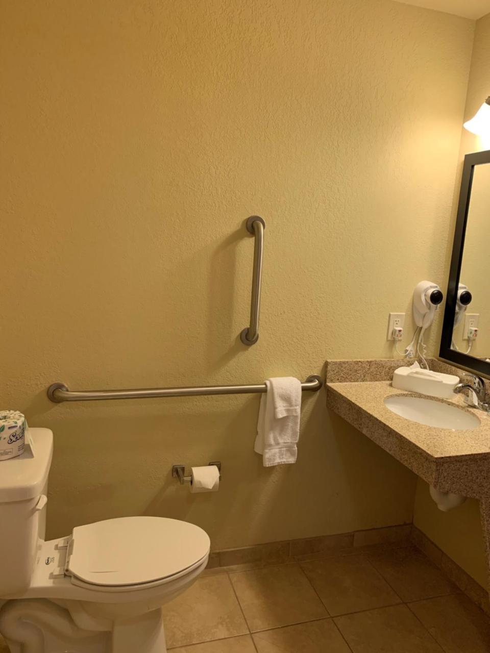 Cobblestone Hotel & Suites - Punxsutawney Esterno foto